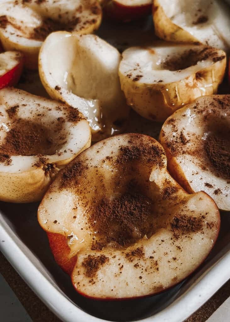 apples with pumpkin spice