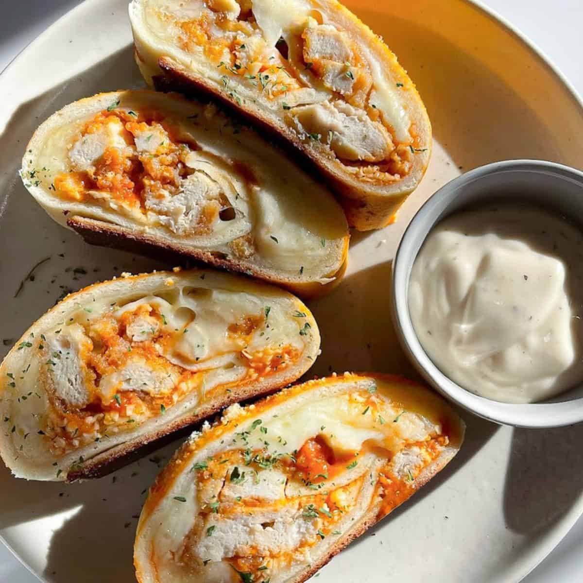 buffalo chicken stromboli