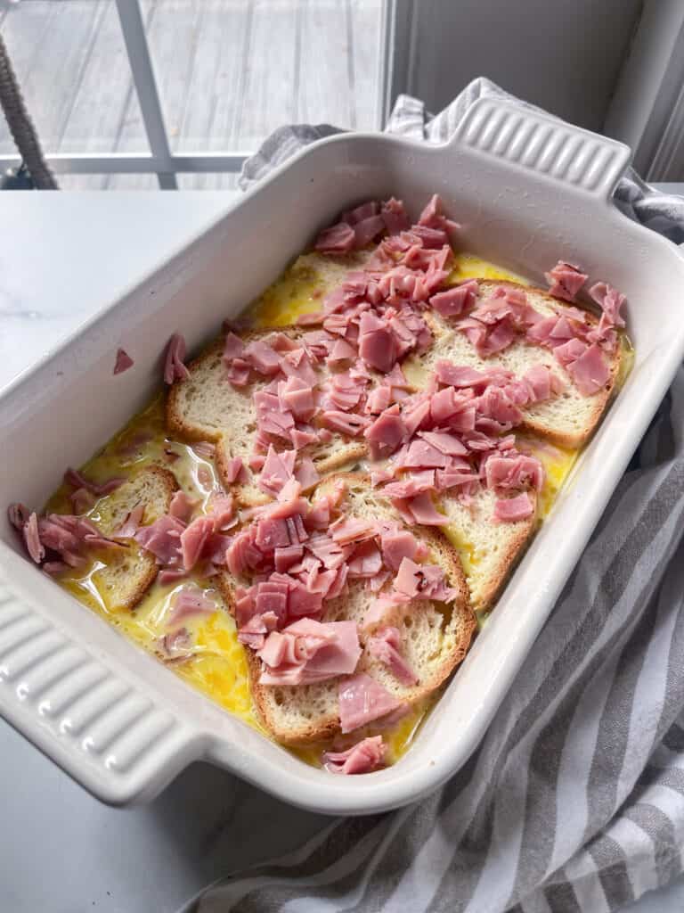breakfast casserole with eggs and gluten free bread and ham