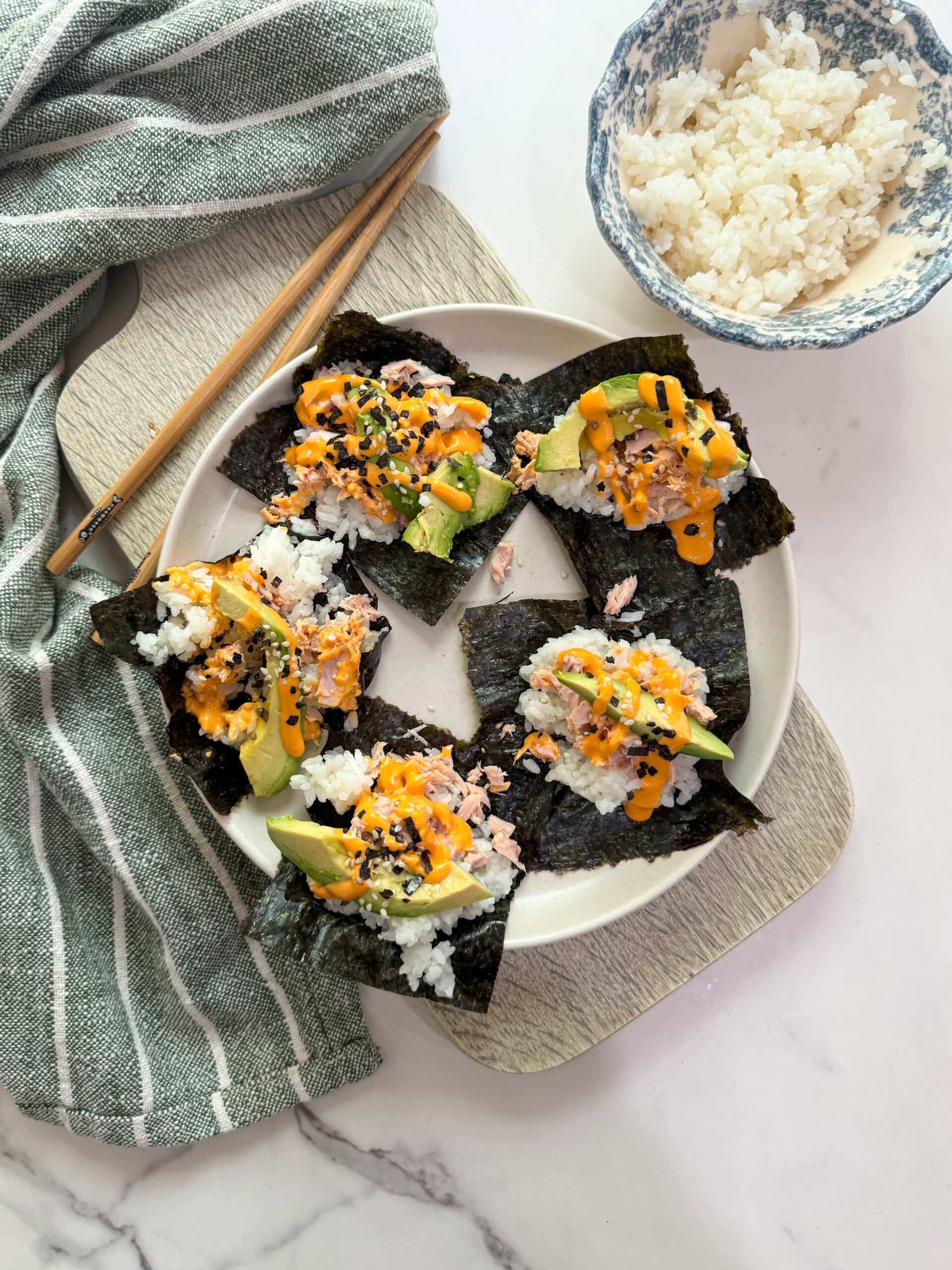 seaweed paper with rice, tuna, avocado and spocy mayo
