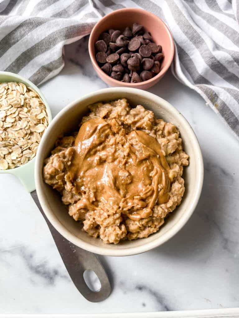 Peanut Butter Apple Oatmeal with Chocolate Chips