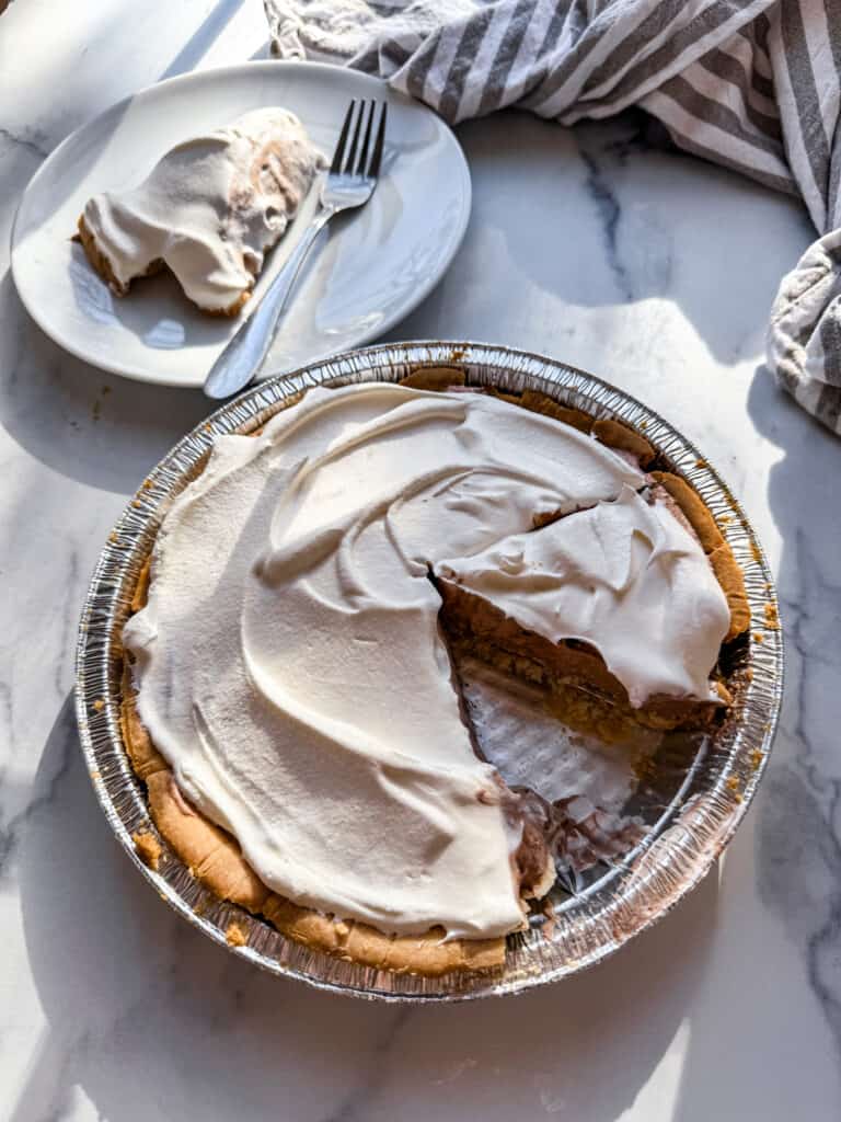 No Bake Chocolate Pie