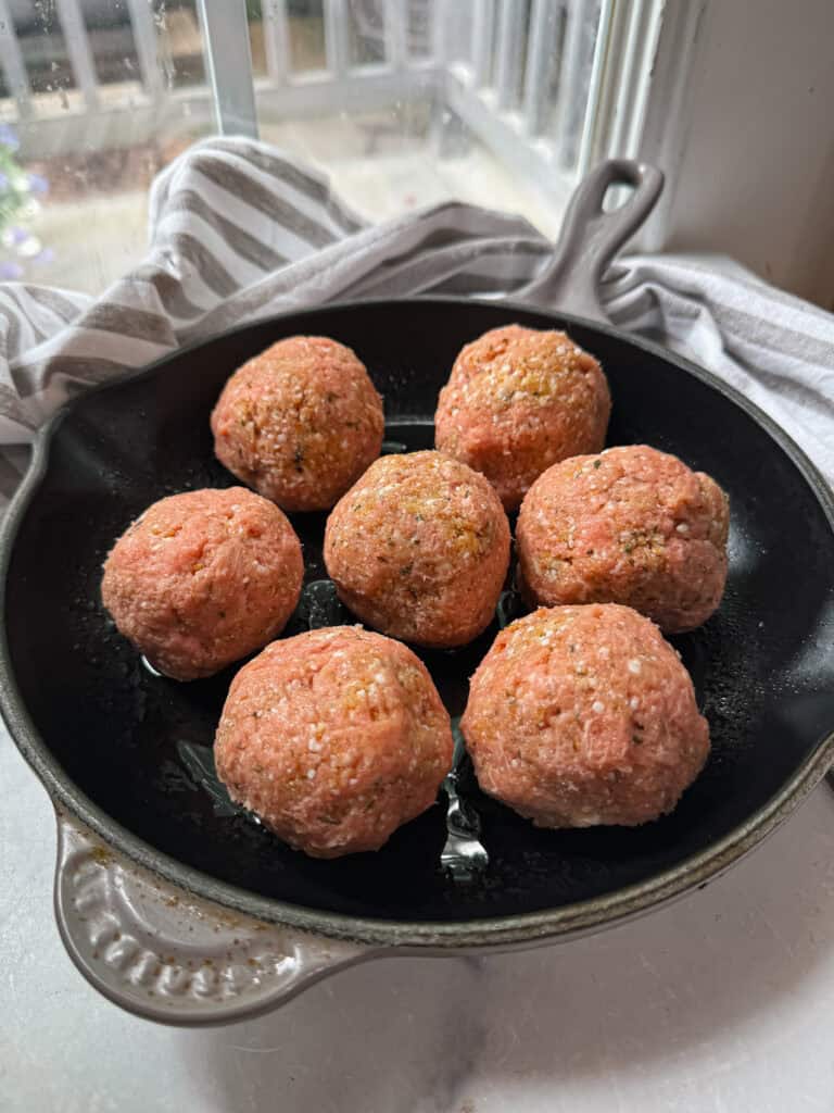 mozzarella stuffed meatballs