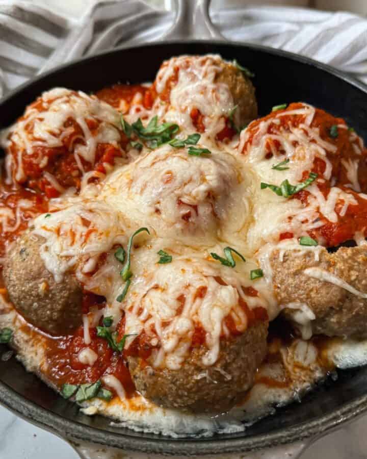 mozzarella stuffed meatballs