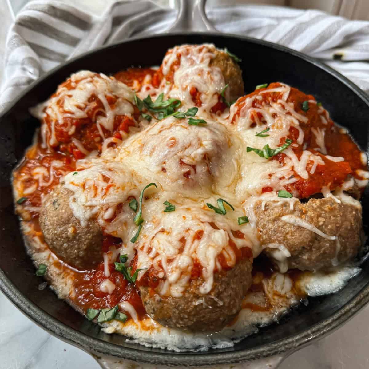 mozzarella stuffed meatballs