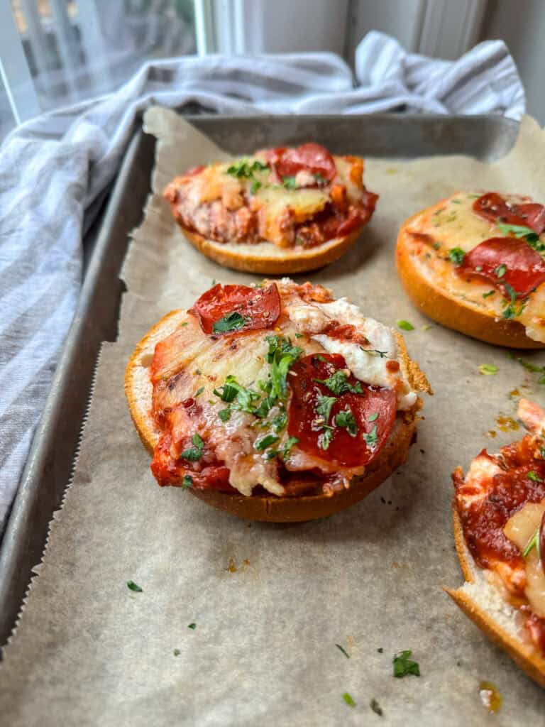 Air Fryer Pizza Bagels (Gluten free Option)