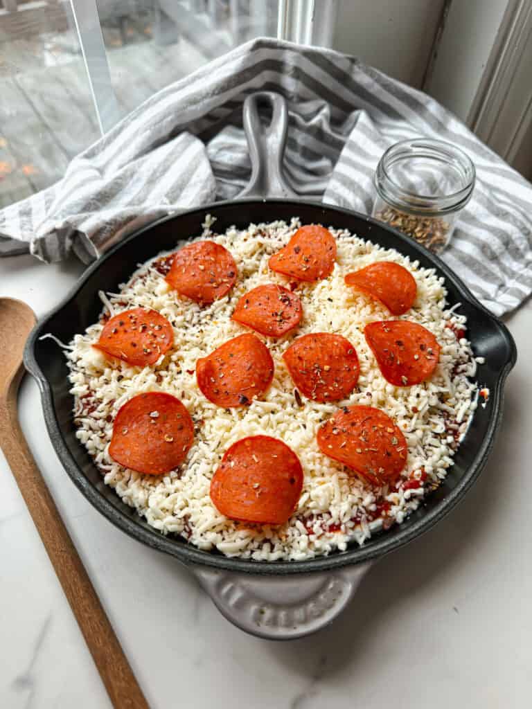 pizza dip with pepperoni, gluten free dip