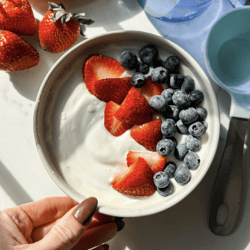 Blueberry Smoothie Bowl (Gluten Free)