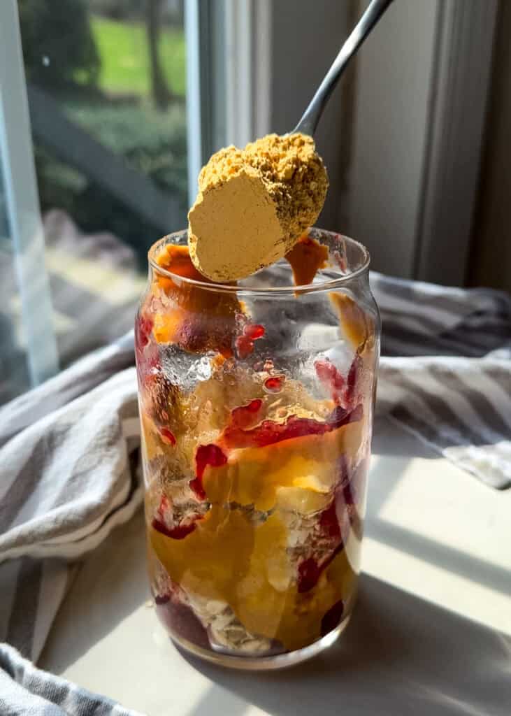 peanut butter and jelly overnight oats