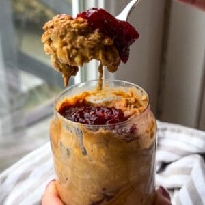 peanut butter and jelly overnight oats